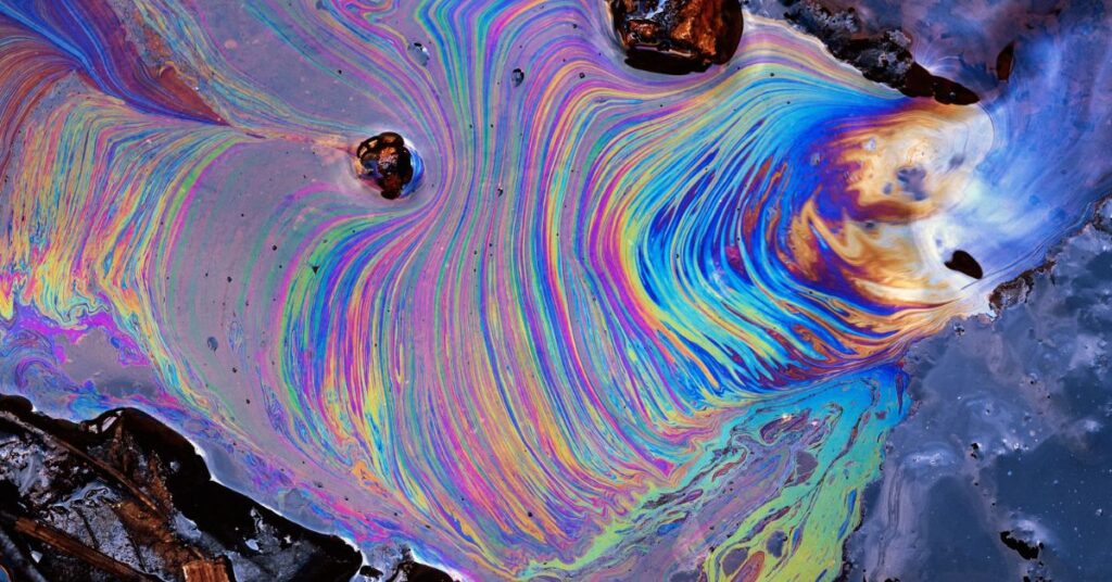 Effects of Oil Spills on Fisheries: How Oil Spills Disrupt Commercial Fishing and Aquatic Food Chains